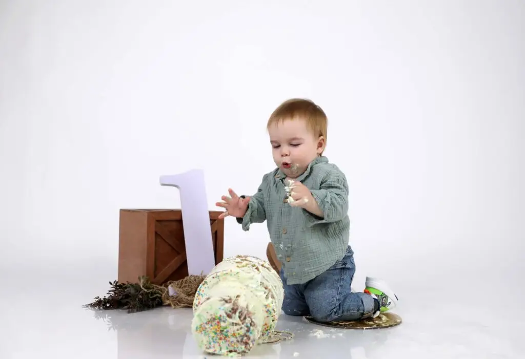 Alexia_newborn-(cakesmash)7