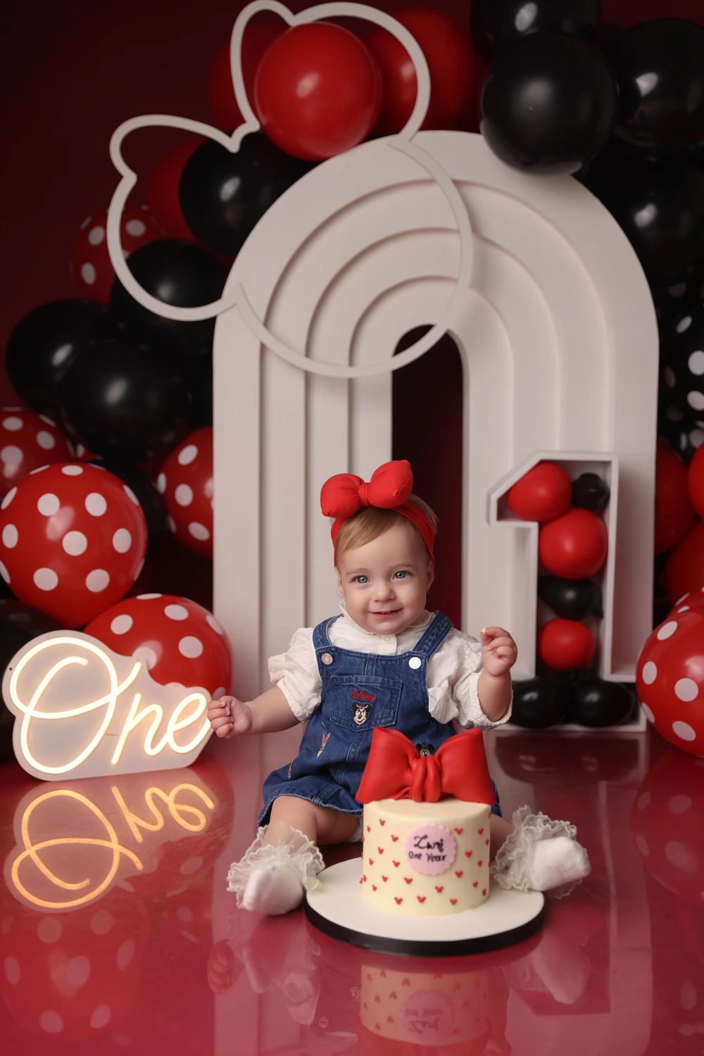 Cake smash photography first birthday